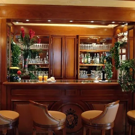 Hotel Champagne Palace