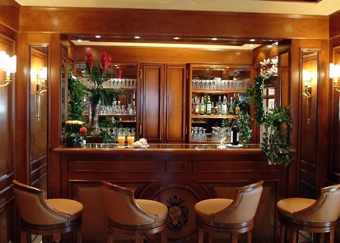 Champagne Palace 4*
