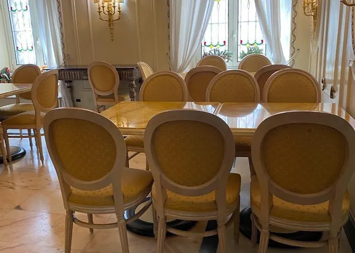 Champagne Palace