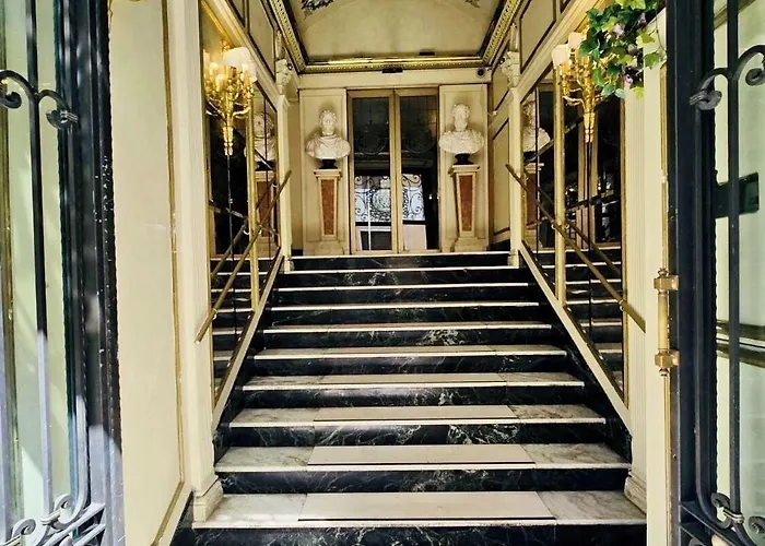 Champagne Palace Hotel
