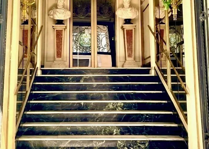 Hotel Champagne Palace 4*