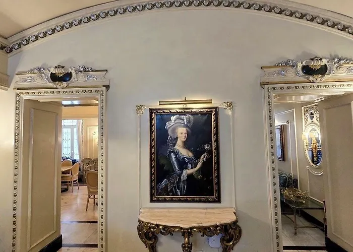 Champagne Palace 4*