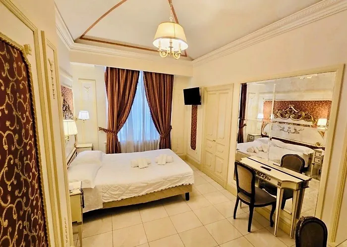 Champagne Palace