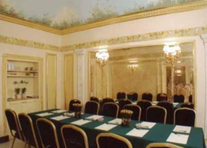 Champagne Palace