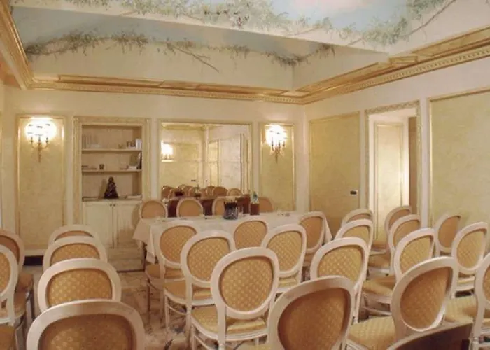 Champagne Palace