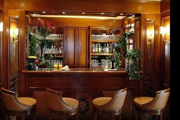 Champagne Palace
